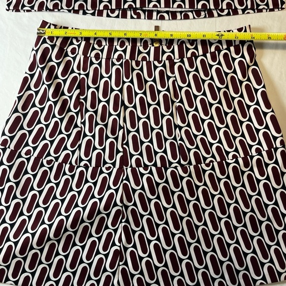 NWT Michael Kors  Set Size 8 Medium Burgundy Geometric Short Sleeve‎ Designer - Picture 3 of 7